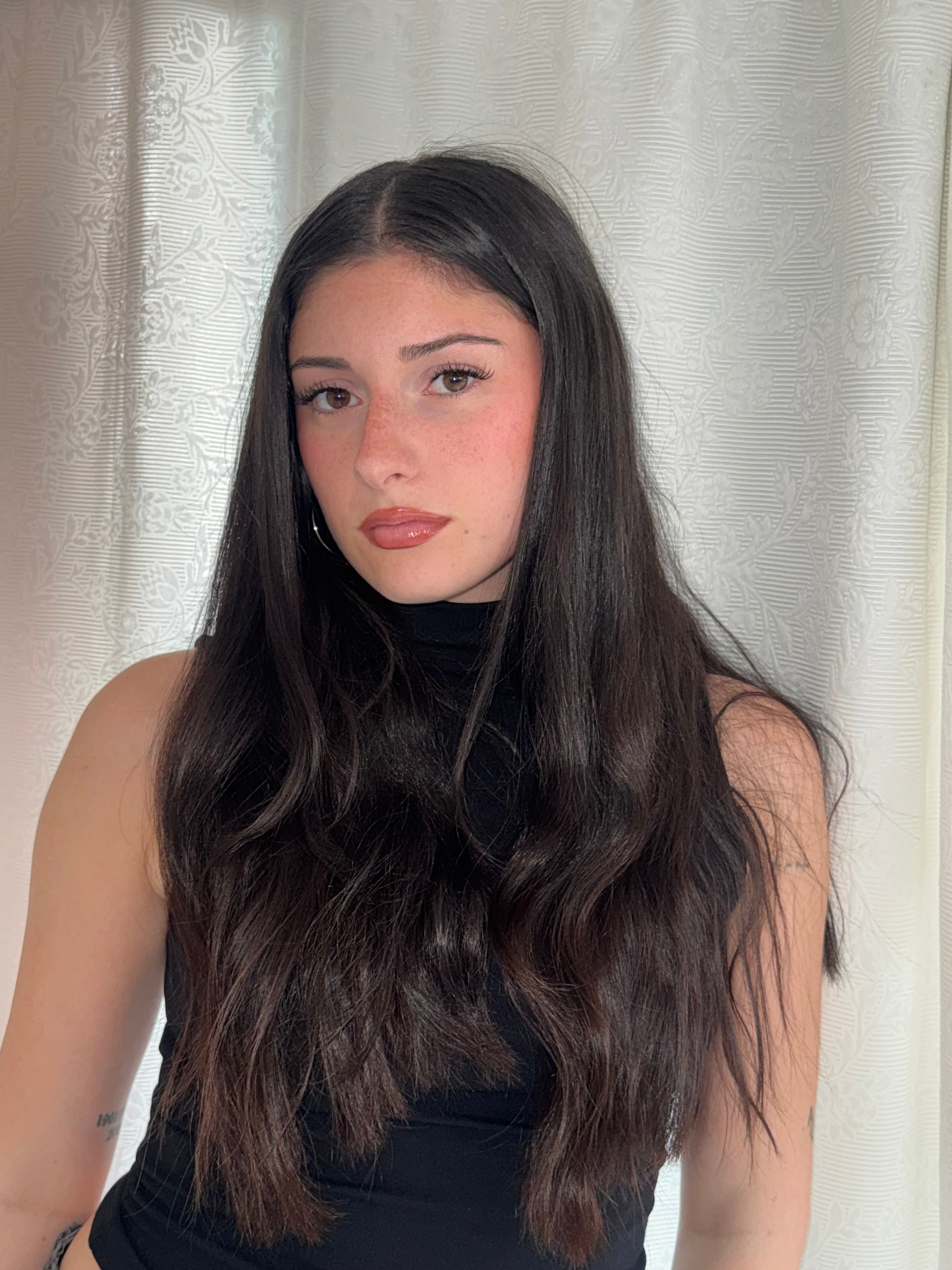 Hostess Giulia F.