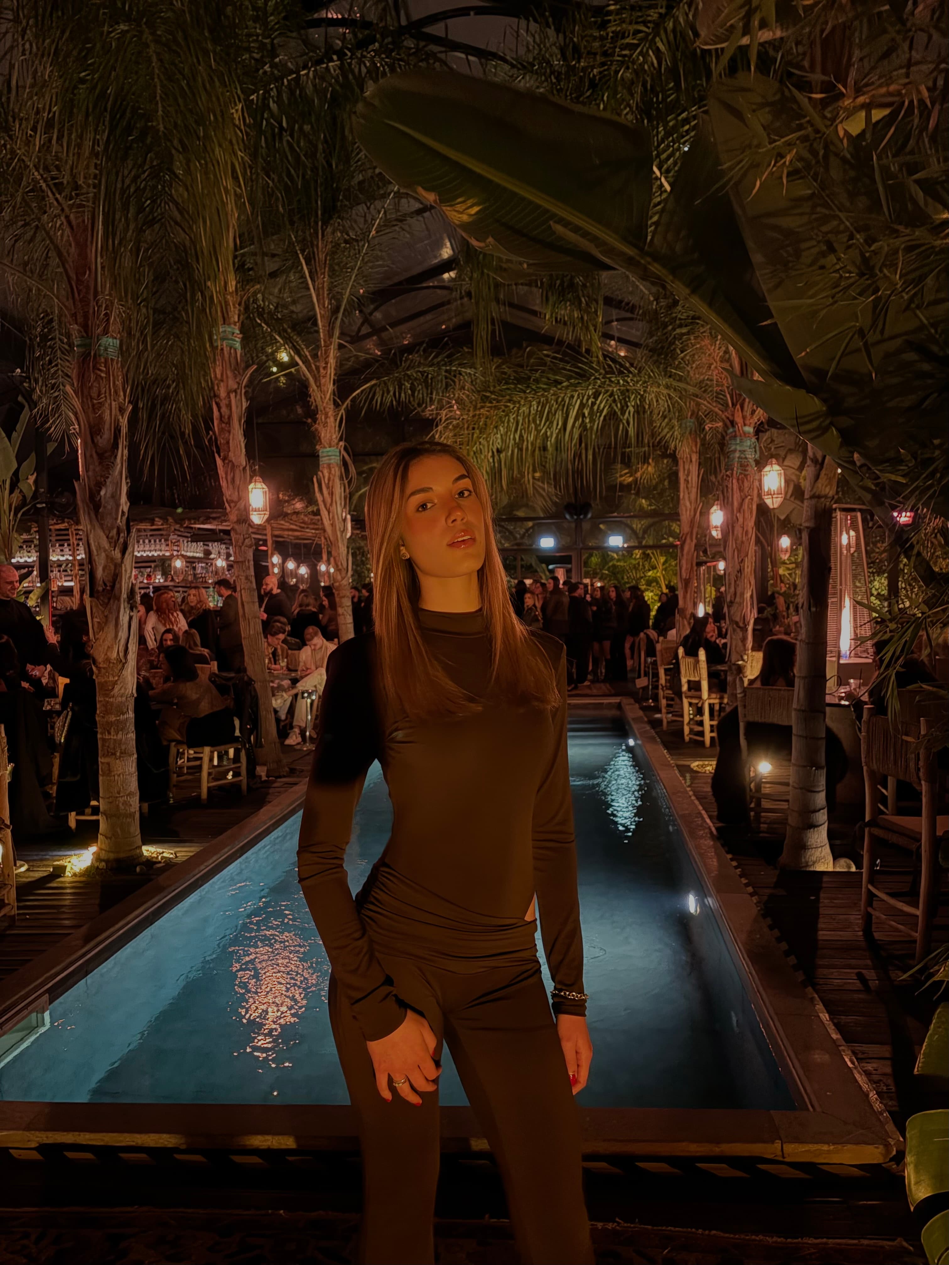 Hostess Ludovica L.