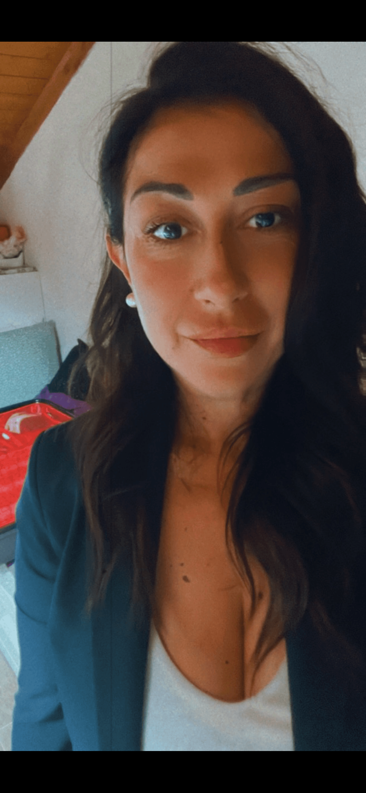 Hostess Angela M. a Varese