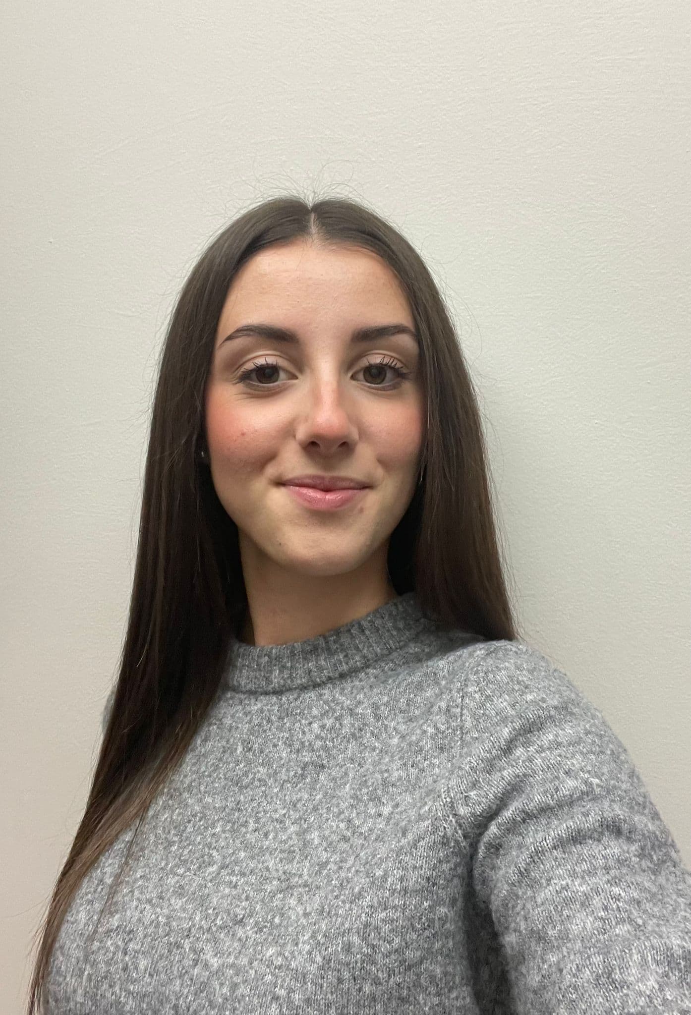Hostess Eva M.