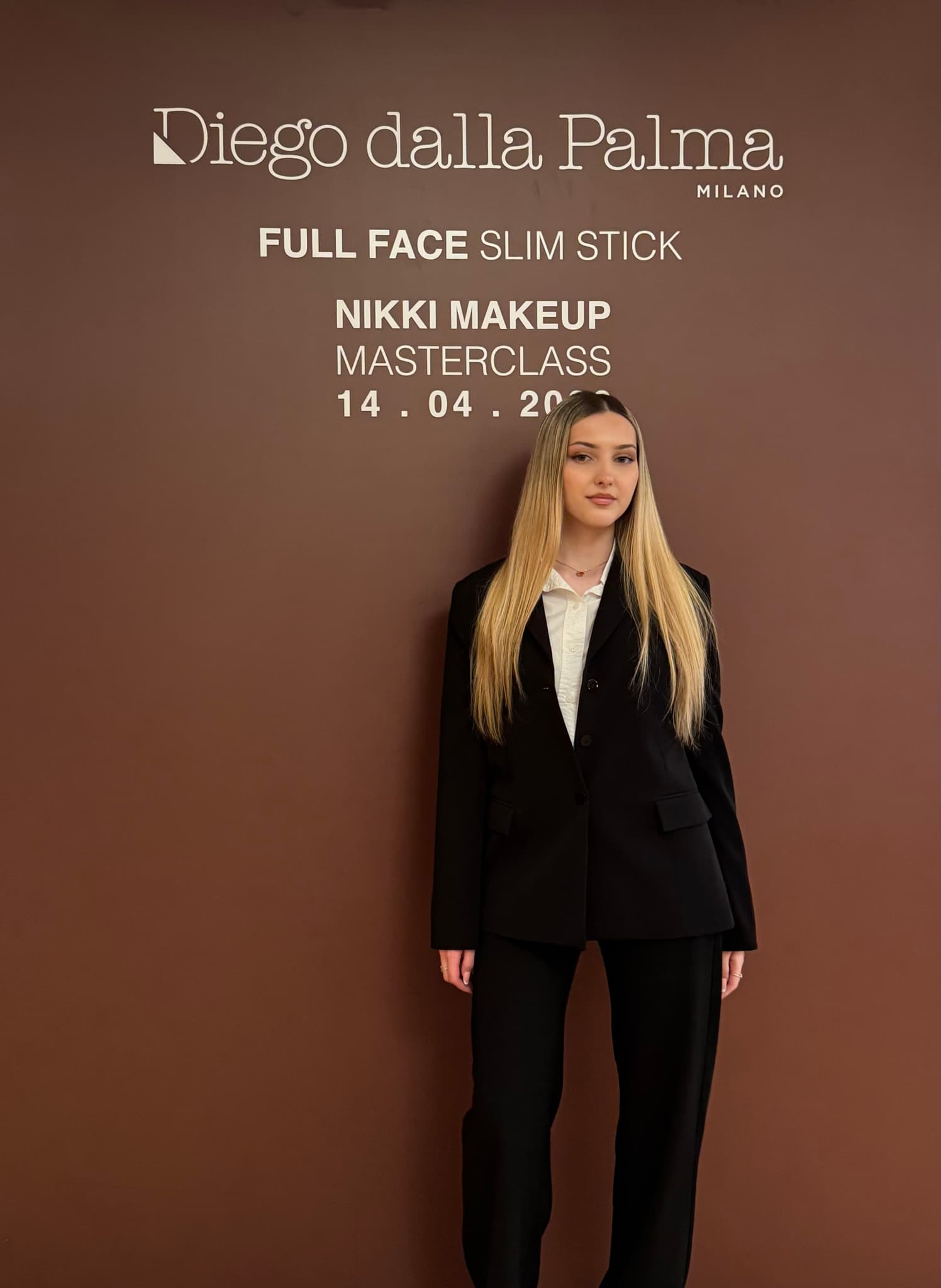 Hostess Alessia M.